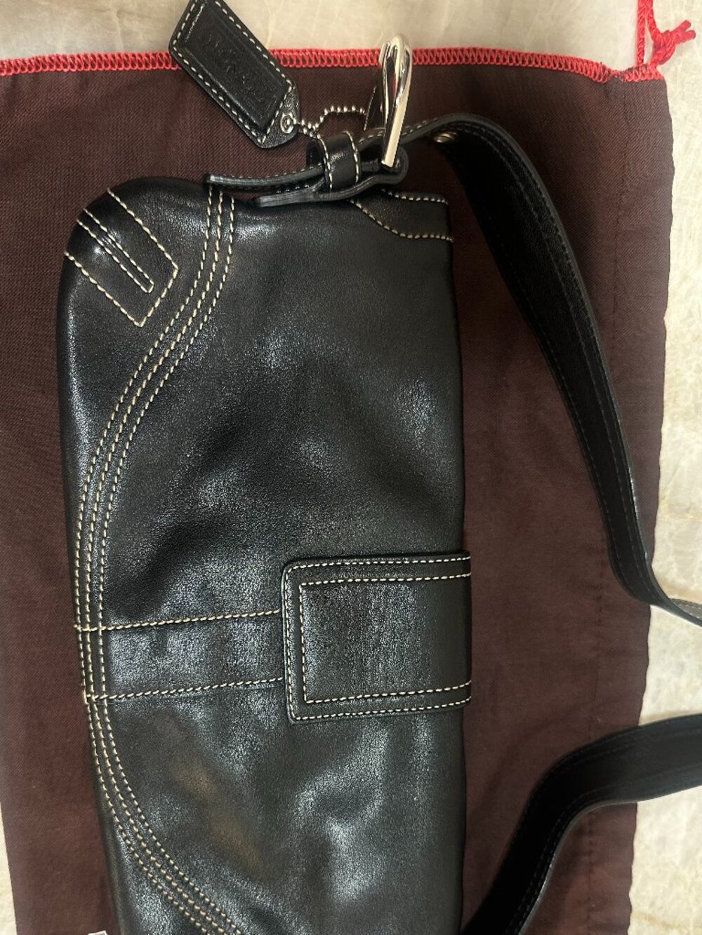 Vintage 2005 Coach Soho Buckle Flap Baguette Black Leather 8A05 w/ Dust Bag - Picture 6 of 12